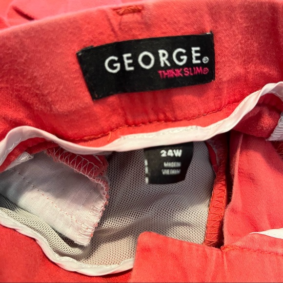 Red George Think Slim Folded Hem Shorts, Size 24W - Picture 4 of 10